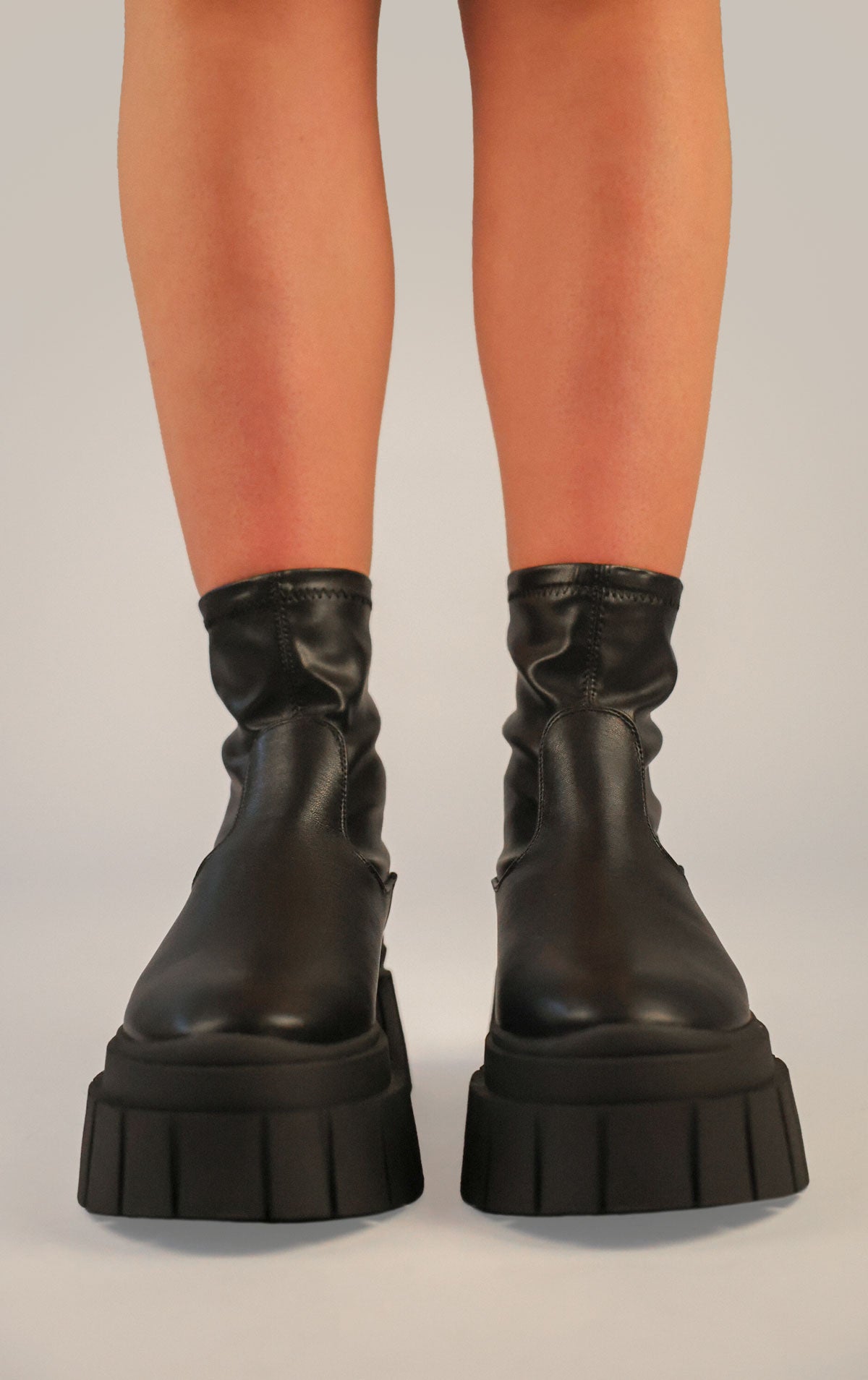 Women's Black PU Leather Chunky Platform Chelsea Ankle Boot Miss