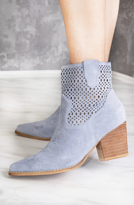 ankle length heel boots
