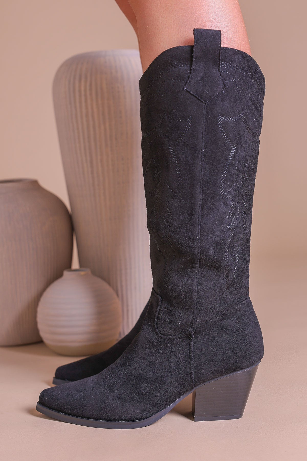 Women's Embroidered Cowboy Boots