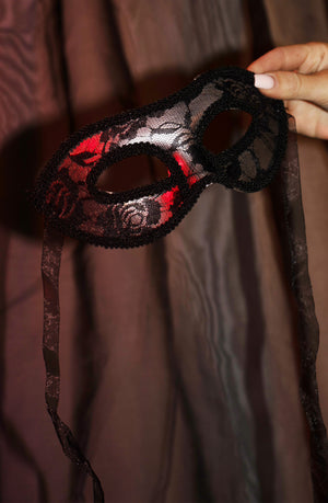Maskerade Silver/Black Lace Costume Face Mask