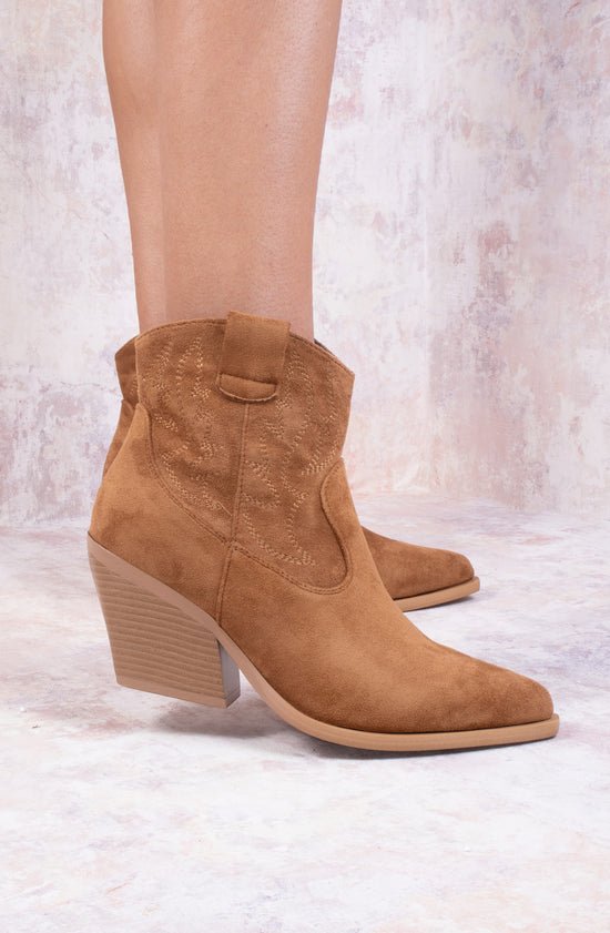 Load image into Gallery viewer, Camel Suede Cowboy Ankle Length Boots
