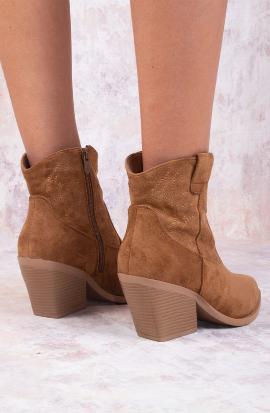 Load image into Gallery viewer, Camel Suede Cowboy Ankle Length Boots
