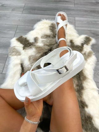 Chunky Gladiator Toe Loop Sandals White