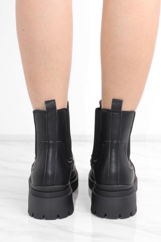 Chunky Platform Ankle Chelsea Boots in Black