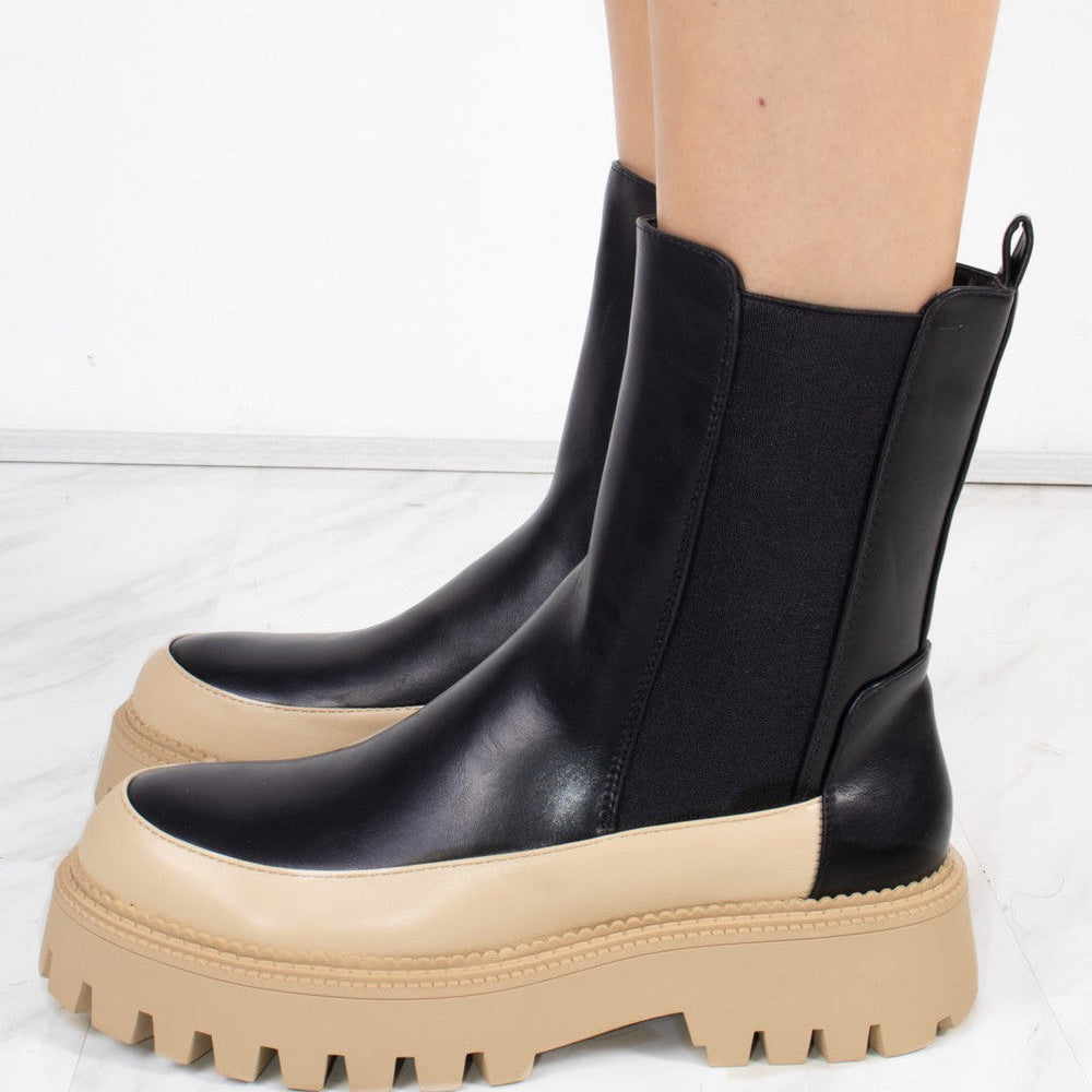 
                      
                        Chunky Sole Black And Beige Contrast Ankle Chelsea Boots
                      
                    