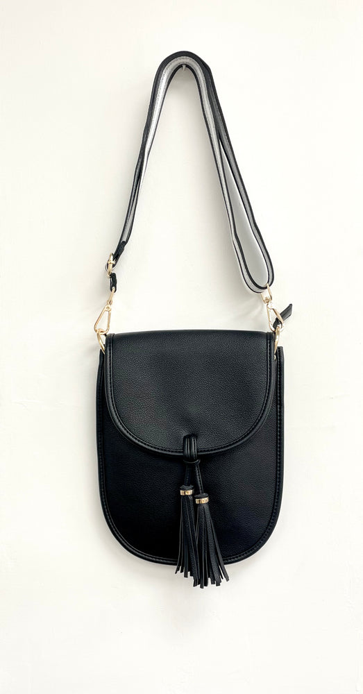 
            
                Load image into Gallery viewer, The Everyday Cross Body Bag In Black
            
        