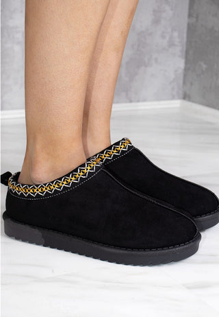 Katch It Aztec Detail Faux Fur Slipper boot In Black Faux Suede