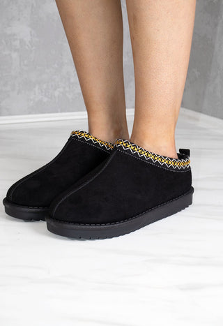 Katch It Aztec Detail Faux Fur Slipper boot In Black Faux Suede