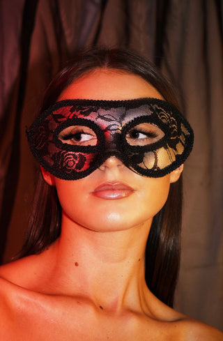 Maskerade Silver/Black Lace Costume Face Mask