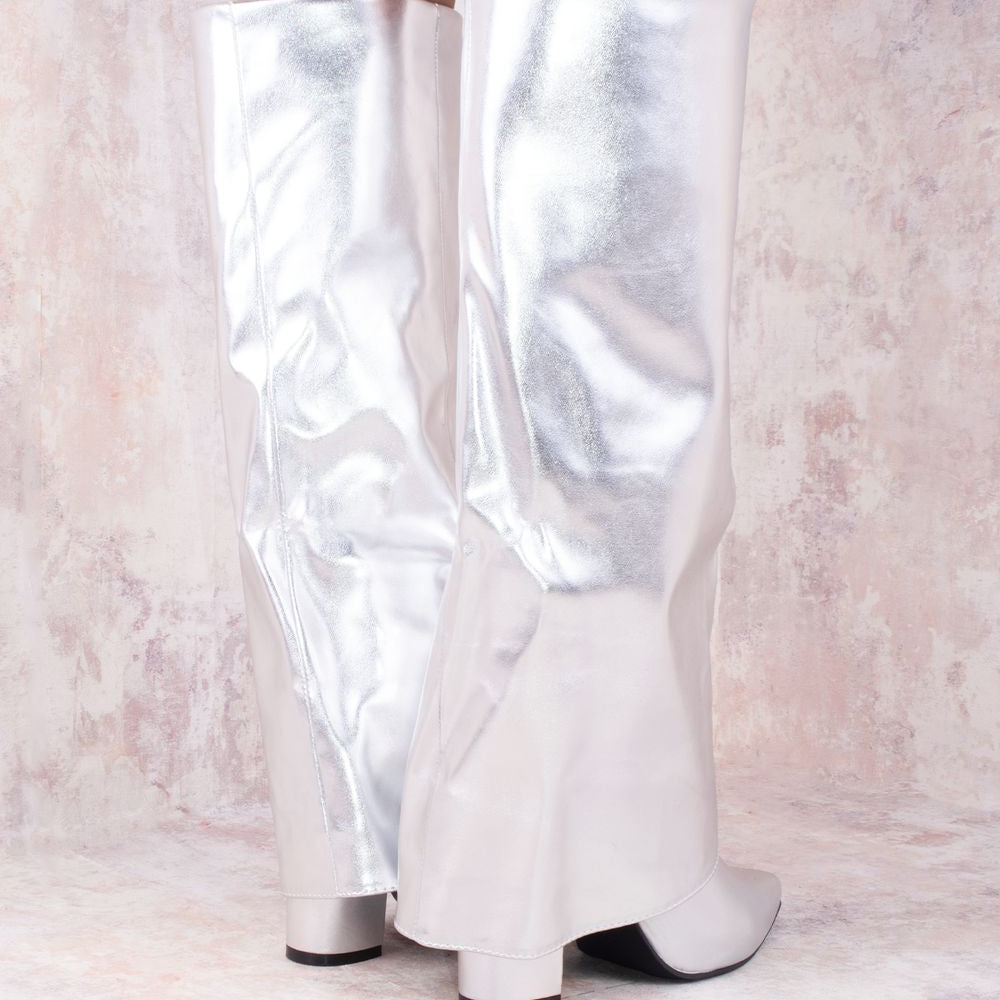 
                      
                        Silver Fold Over Shark Classic Knee High Boot
                      
                    