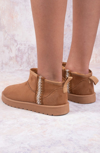 Tazmin Aztec Embroidery Detail In Vertical Faux Fur Slipper In Camel