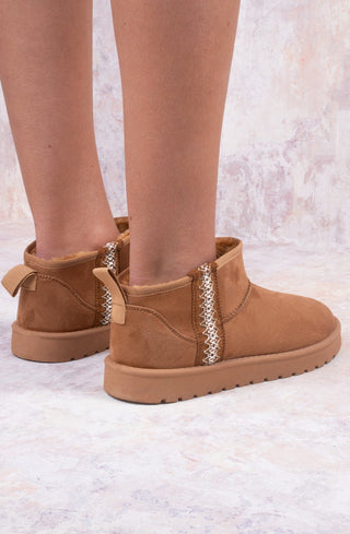 Tazmin Aztec Embroidery Detail In Vertical Faux Fur Slipper In Camel