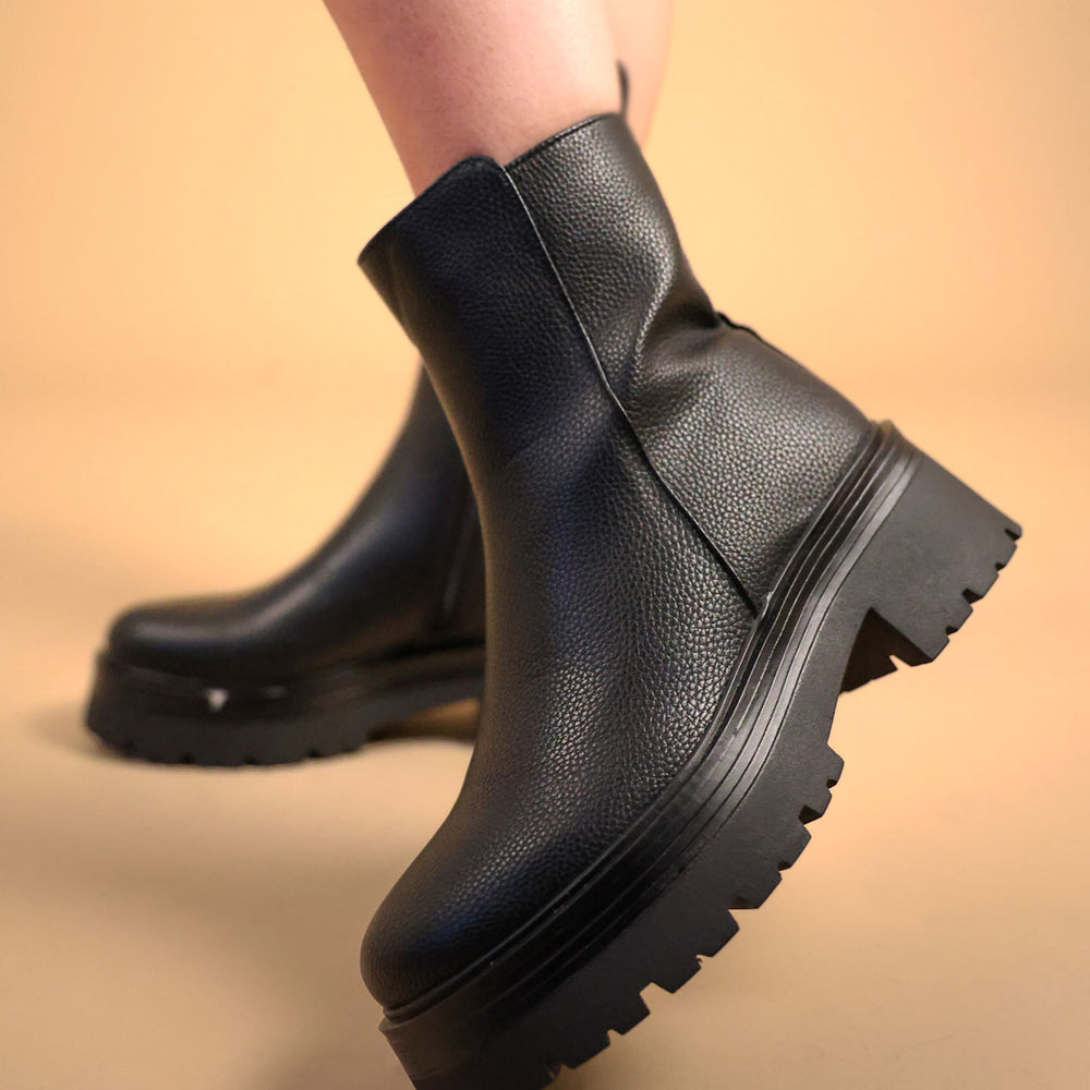 Chunky Platform Chelsea Pu Leather Ankle Boot Black