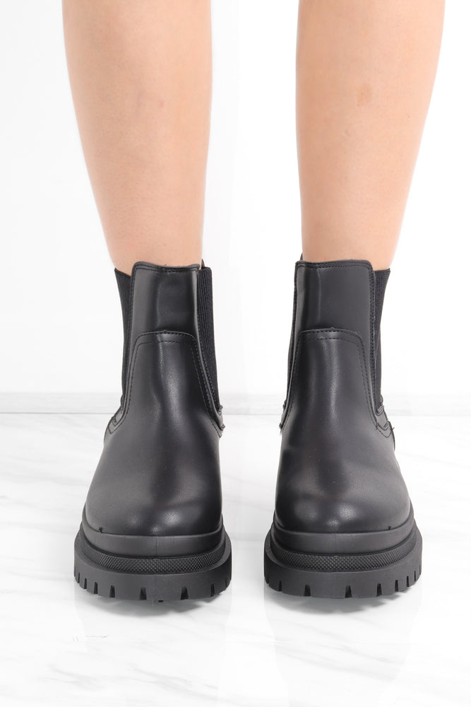 Black Ankle Short Chelsea Platform Boots